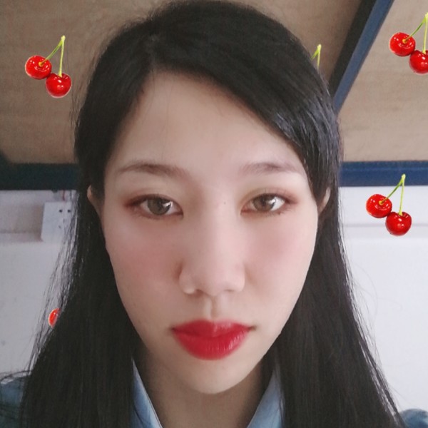 心岛浅吻笨笨的照片