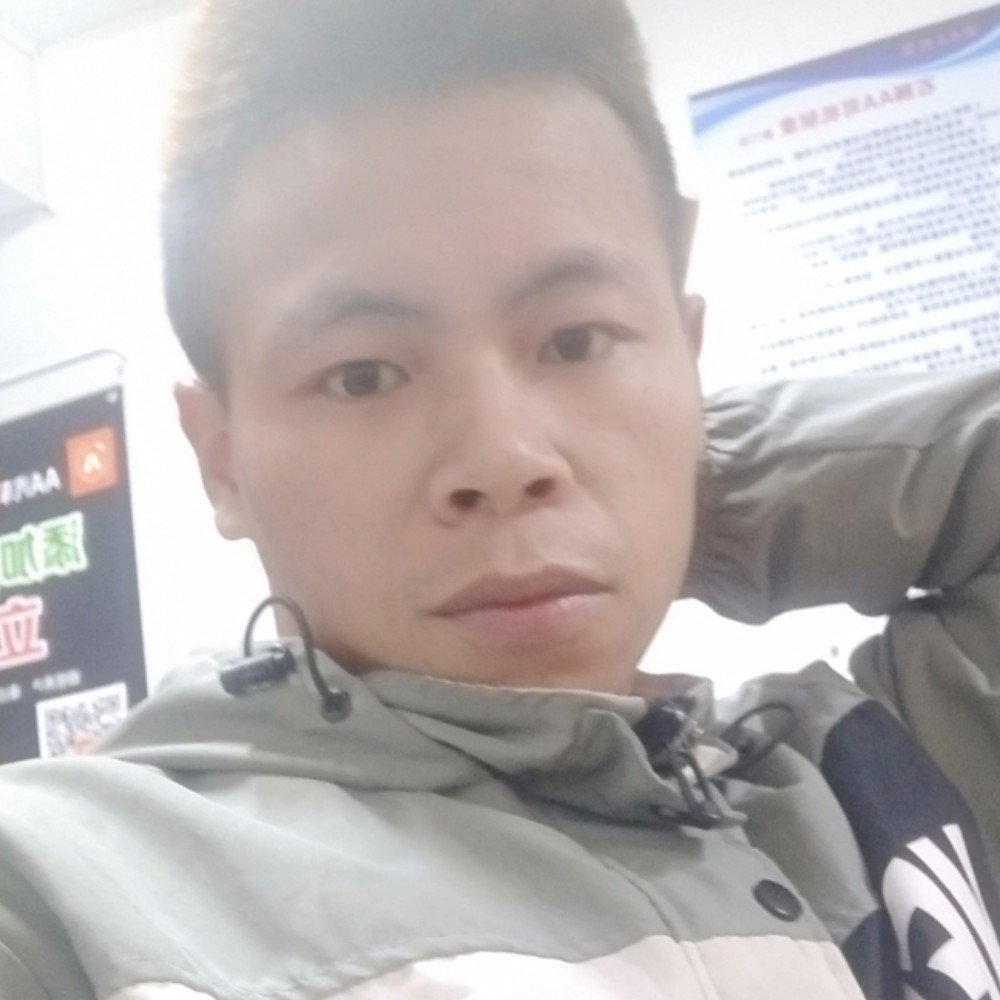 飘逸蹁跹路灯的照片