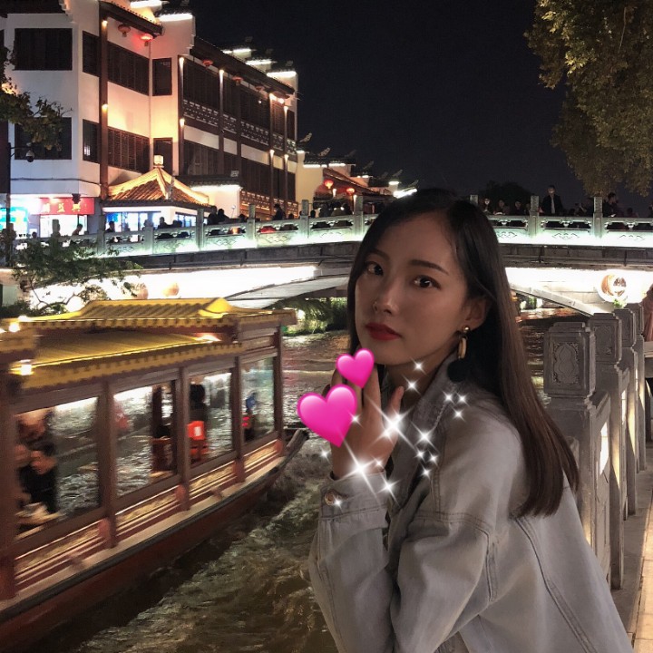碧蓝打黛儿的照片