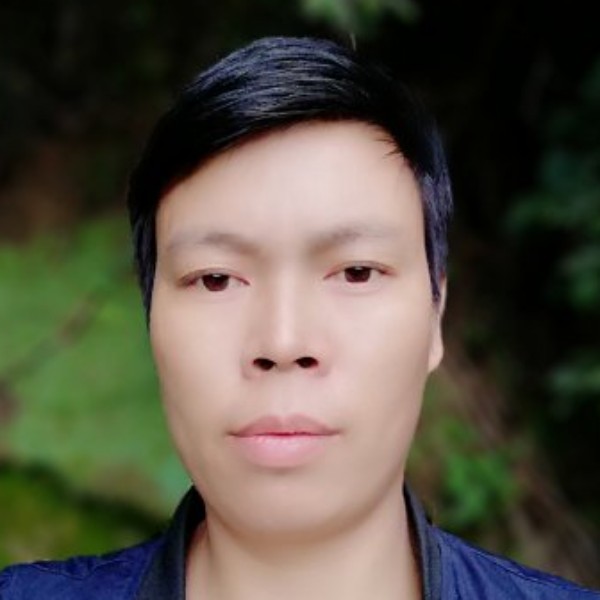 微笑眼睛66的照片