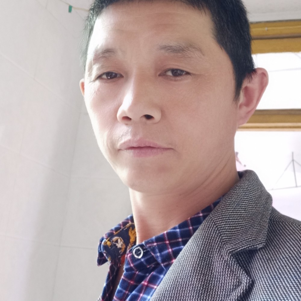 风中向浅陌的照片