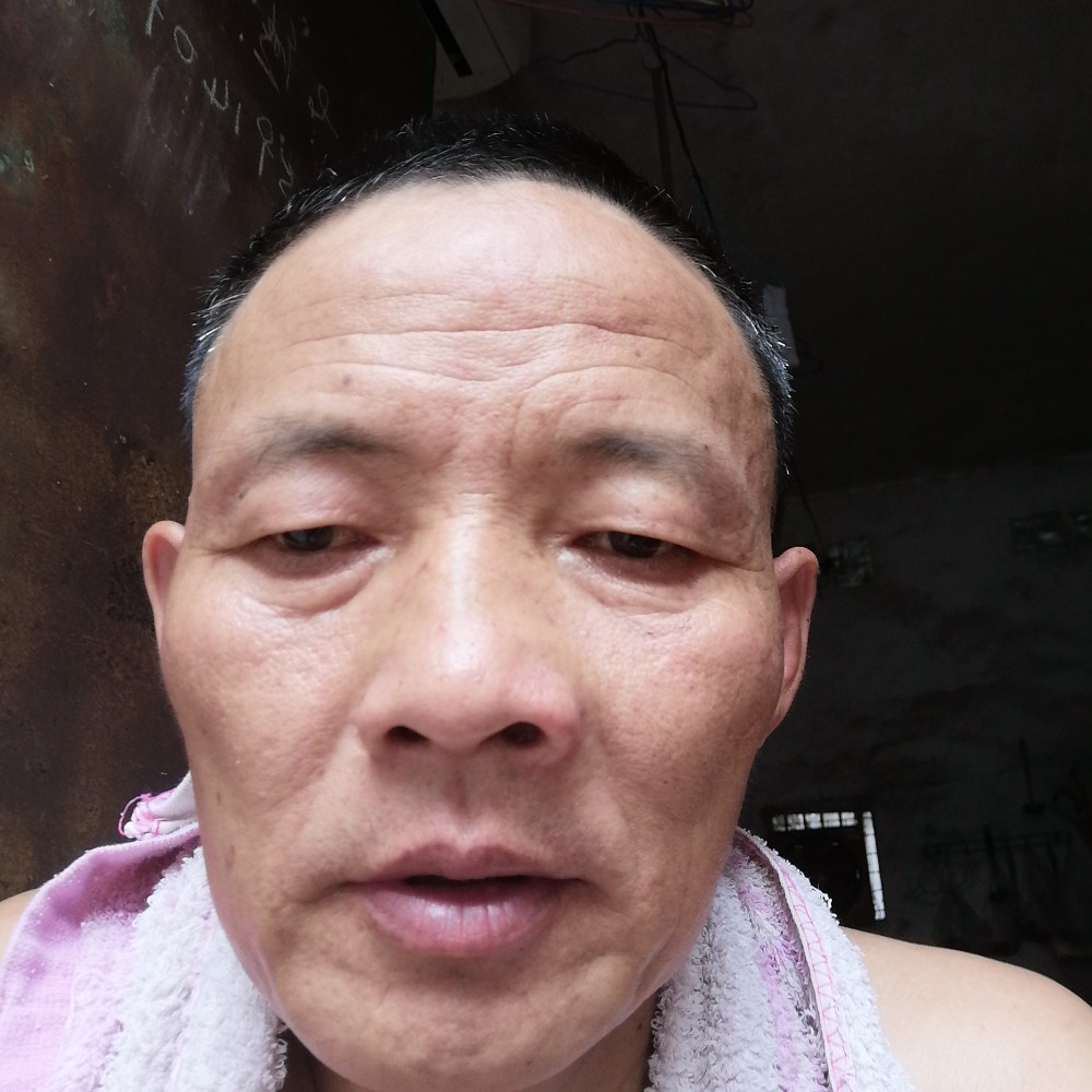 喜悦吃醋水池的照片