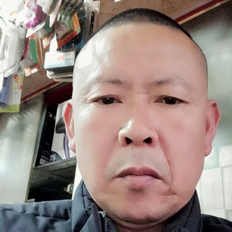 缱绻凶狠的照片