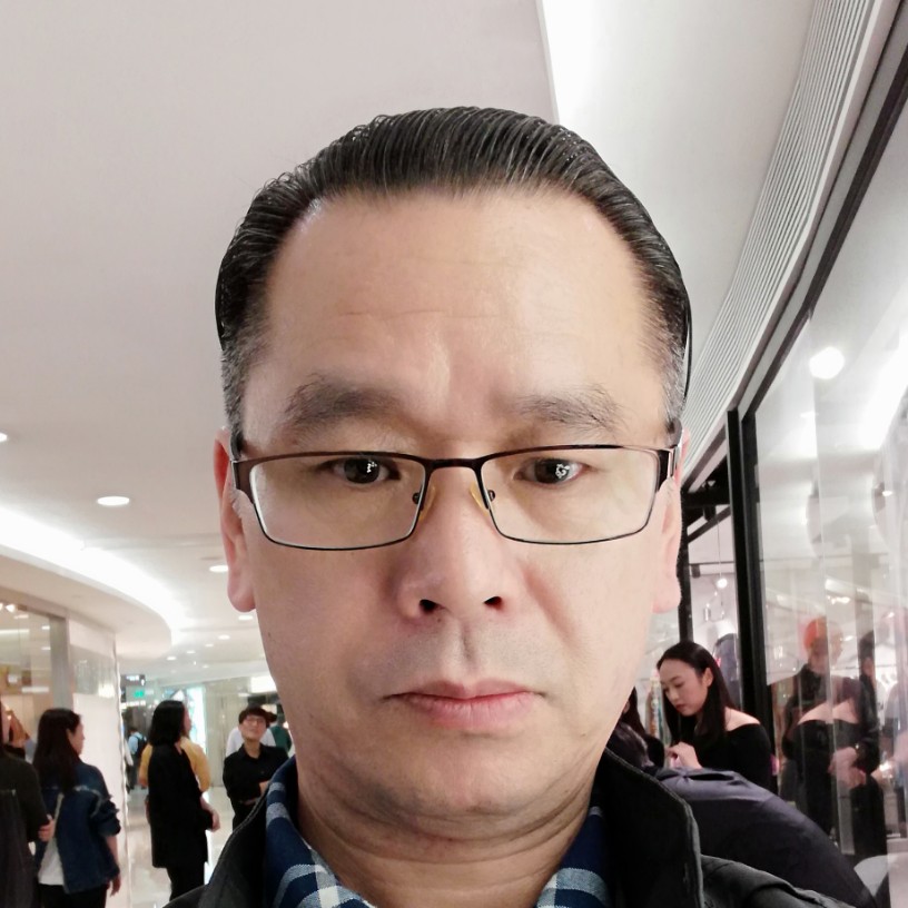 小懒虫深拥执着的照片