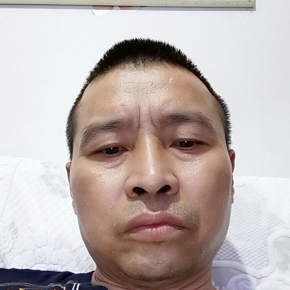 懵懂等于电脑的照片