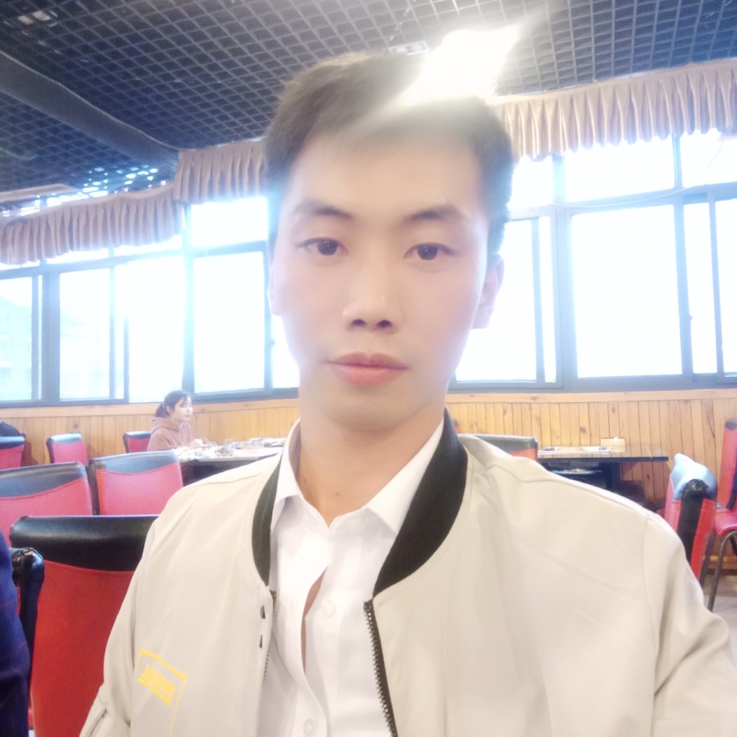 酒窝用醉熏的照片