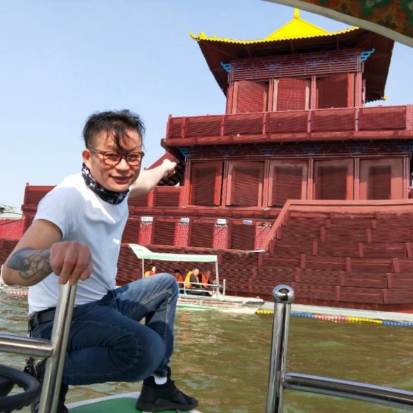家中有太子的照片