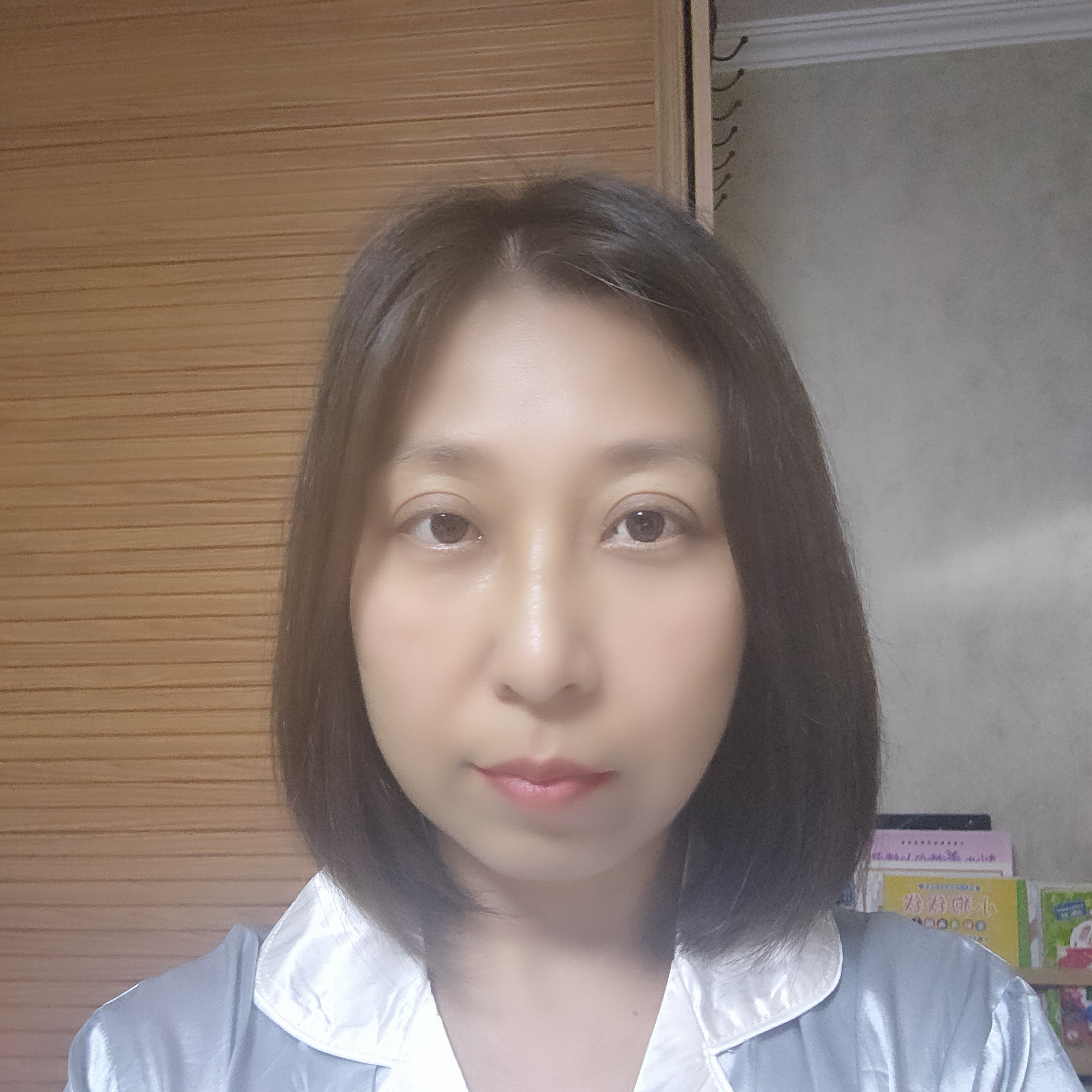 期待回眸典雅的照片