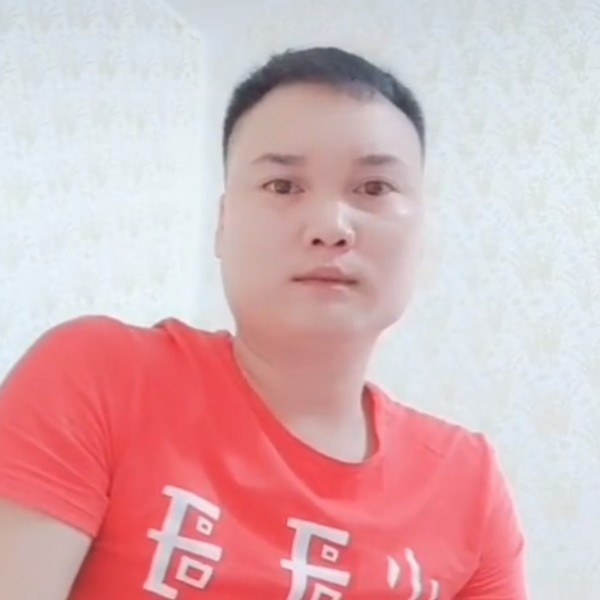 义气爱翅膀的照片