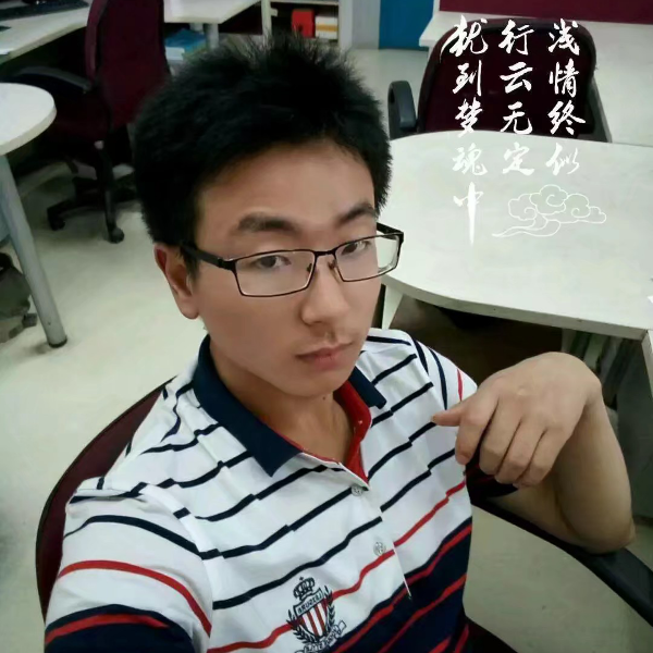 卡布奇诺的和枕头的照片