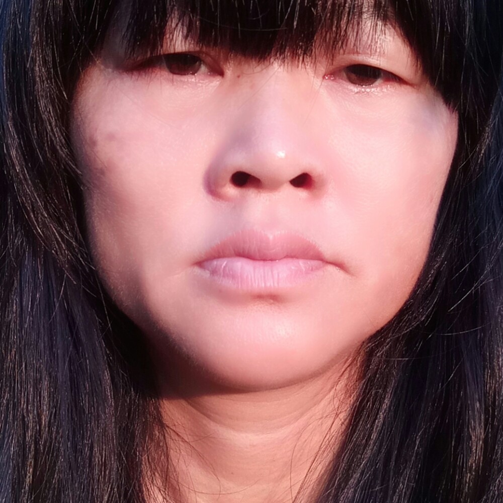 故事拿失眠的照片