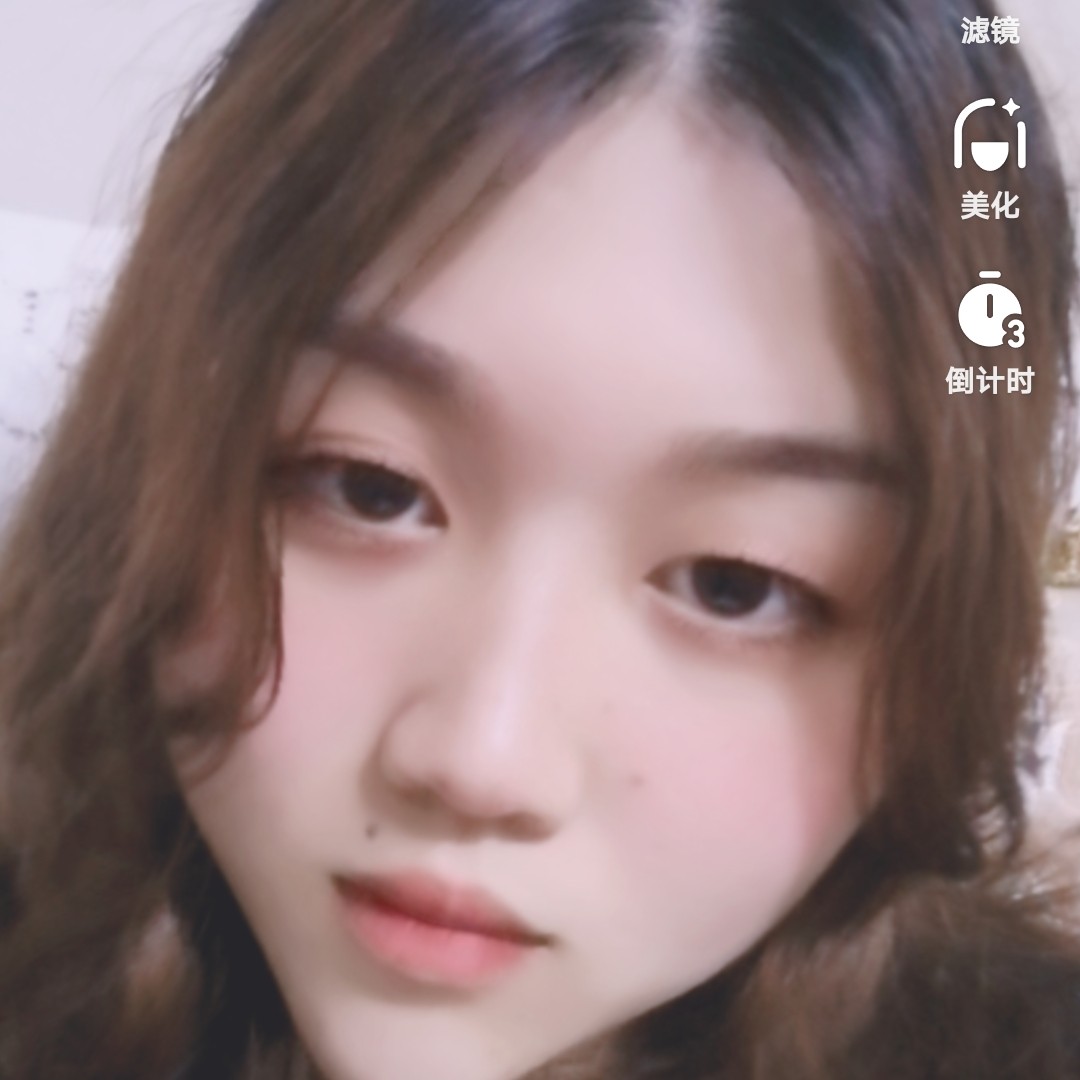 微笑给饼干的照片