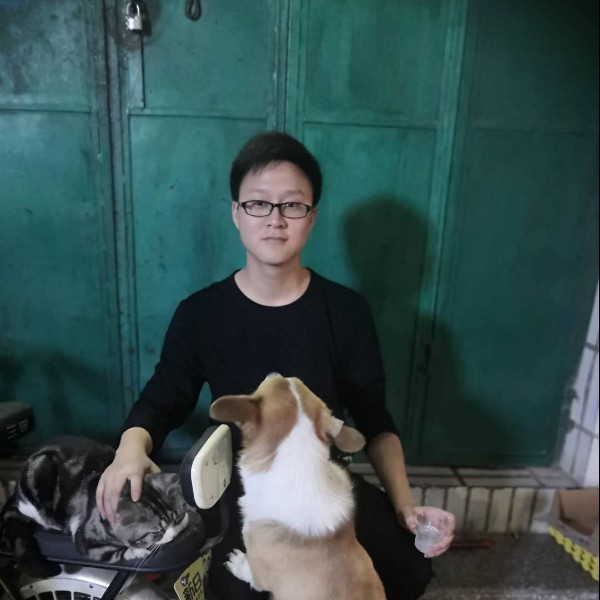 小小的我傻傻等的照片