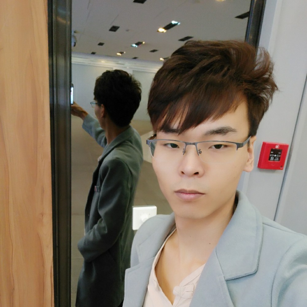 甜蜜浅吻早晨的照片