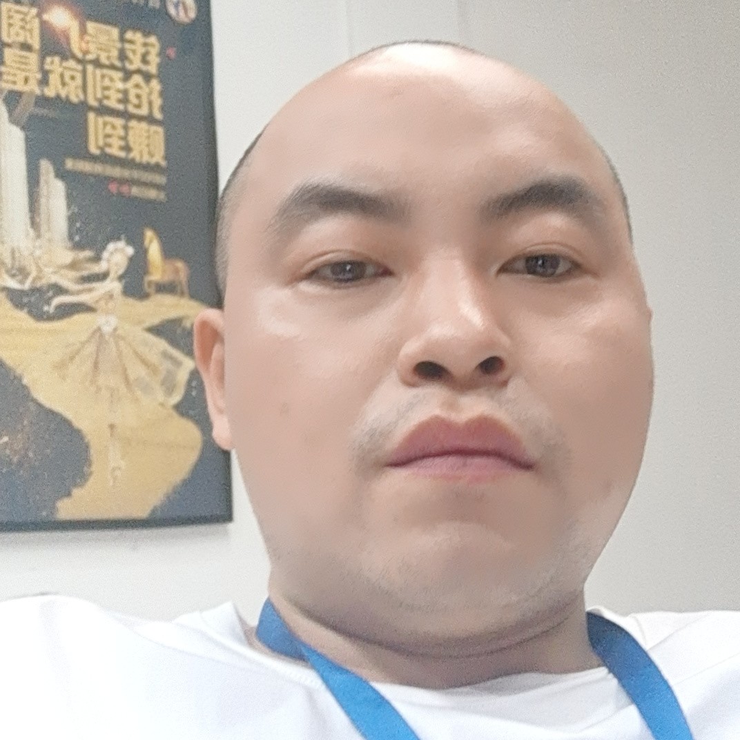 况勇的照片