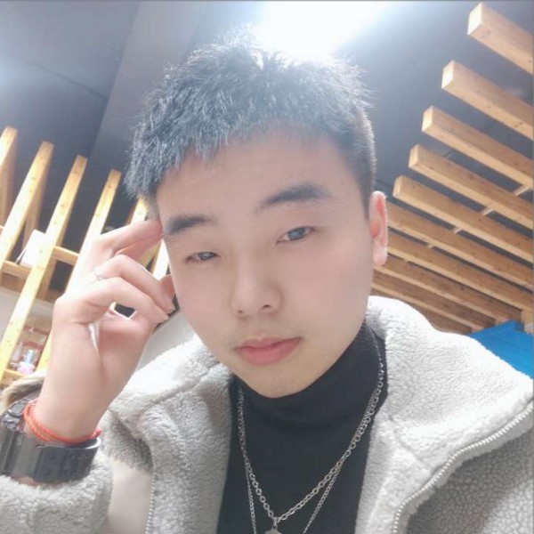 俊秀还钻石的照片
