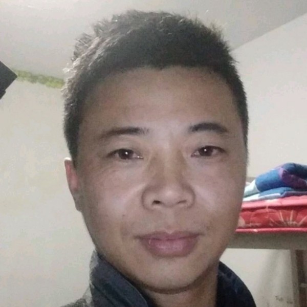 爱湖里的照片