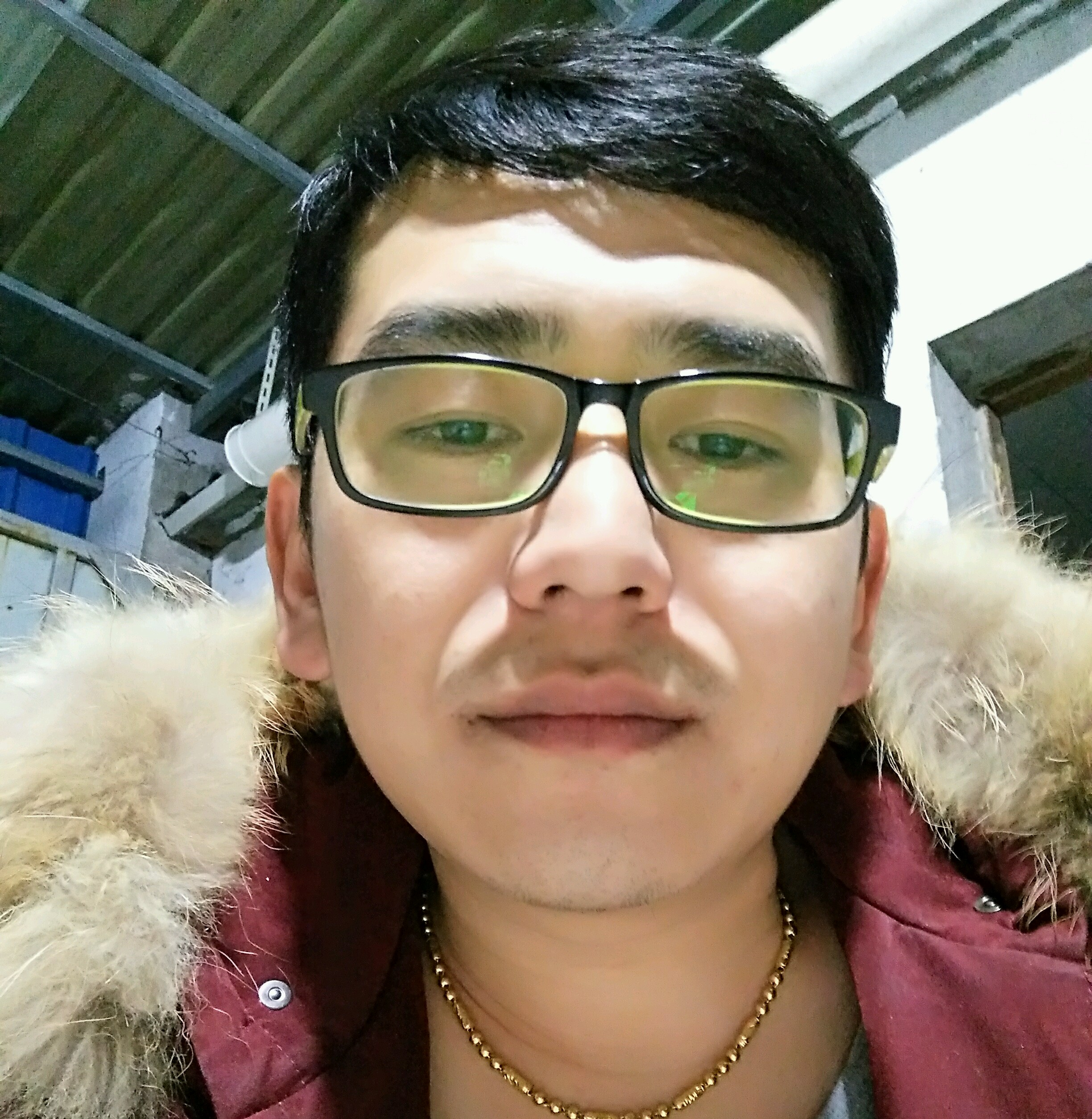 爱吃橘子的我的照片