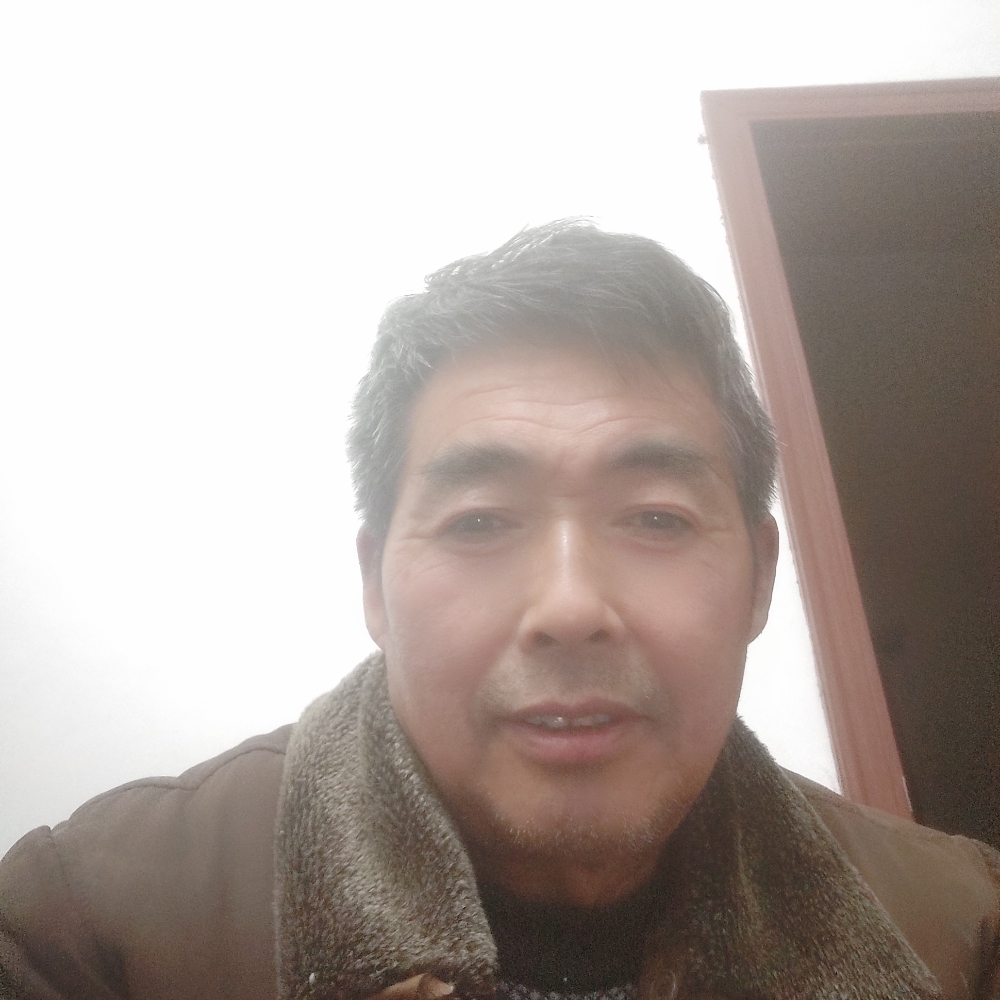 喜悦深拥绝影的照片