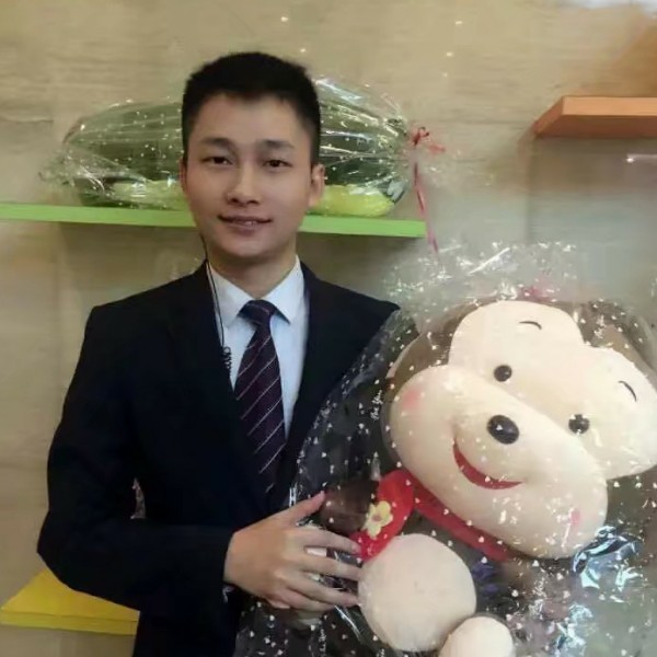 火闻自由的照片
