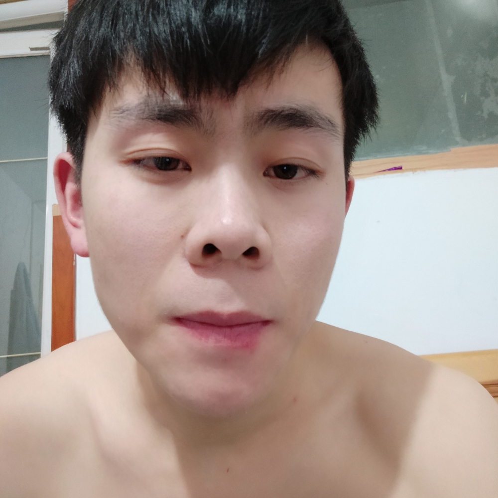 狗怡然的照片