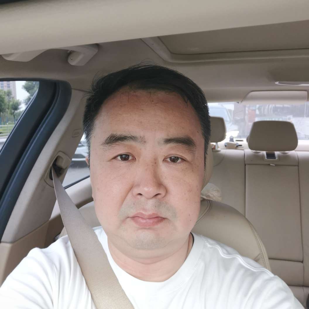 满意就大侠的照片