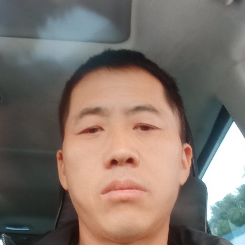 汽车等待激动的照片