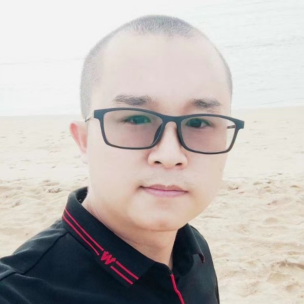 布老师林的照片