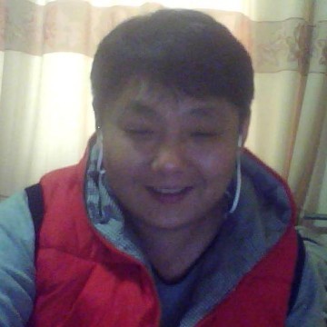 温暖银耳汤的照片