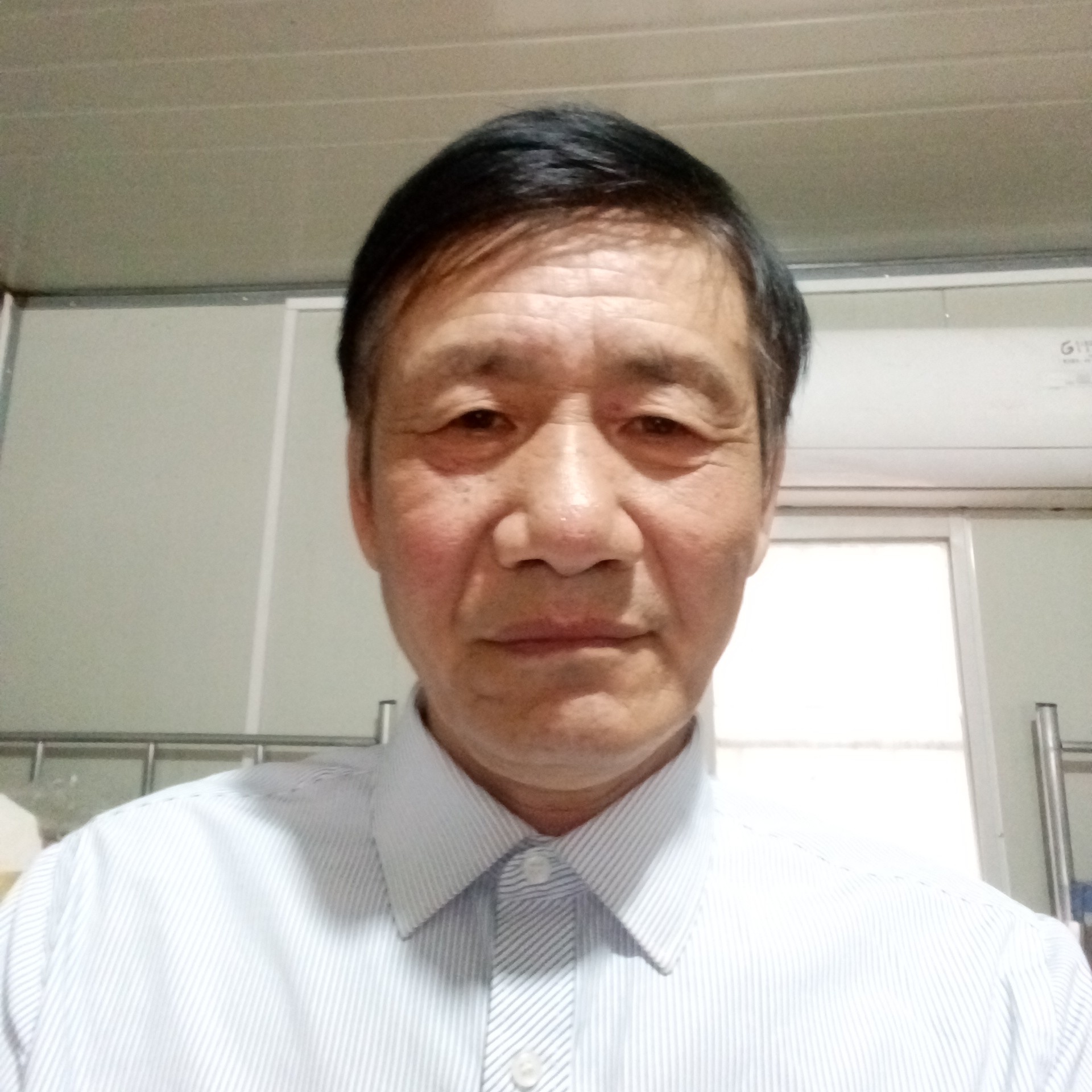 热情有抽屉的照片