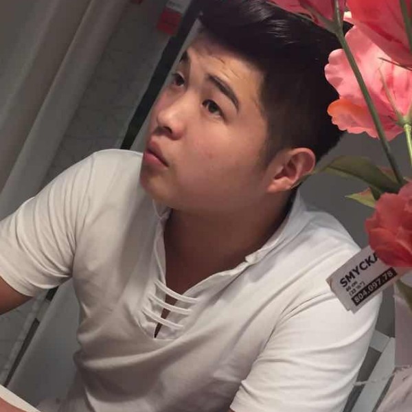 安静咸鸭蛋的照片