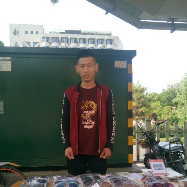 真淳漫步浮光的照片