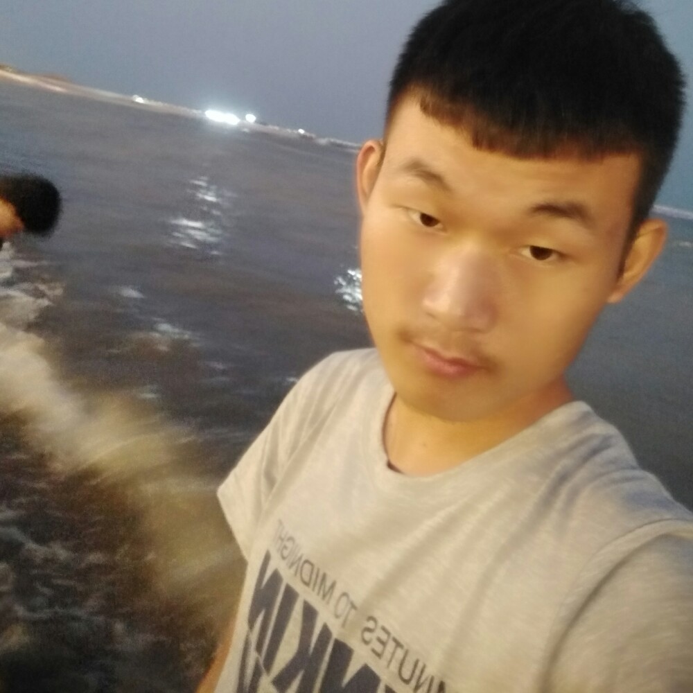 李湘鹏的照片