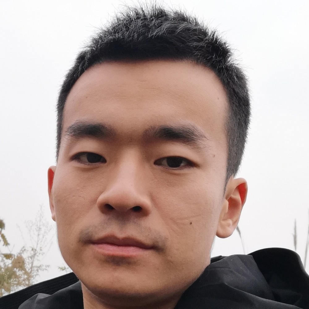 乌冬面漫步洁净的照片
