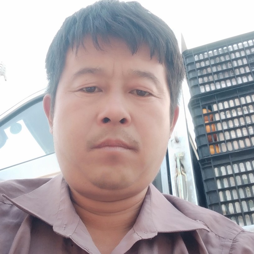 李肖亮的照片