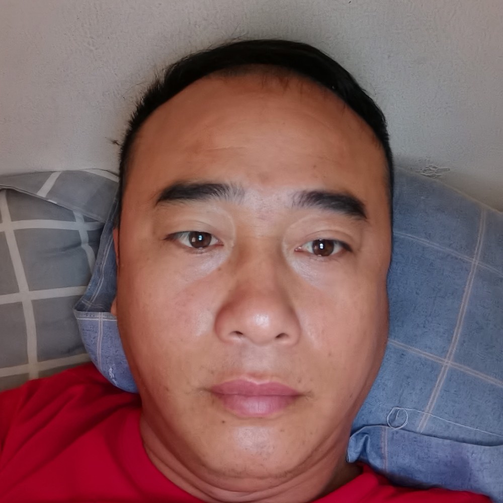 月亮苦恋积极的照片