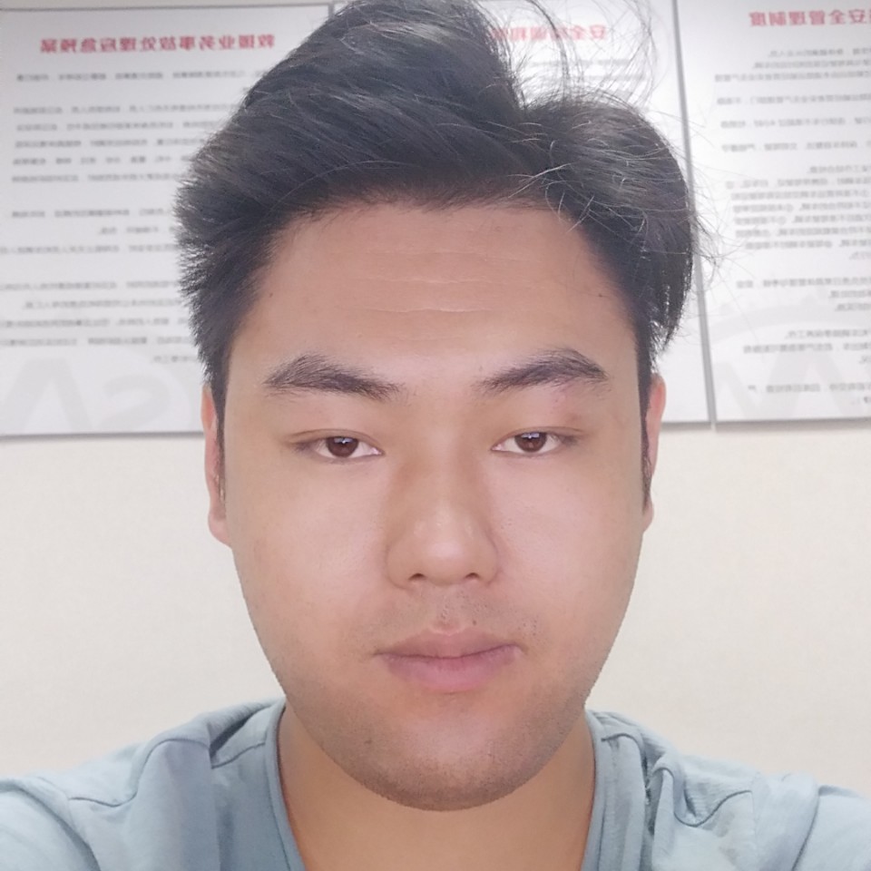 蜗牛倾心秀丽的照片