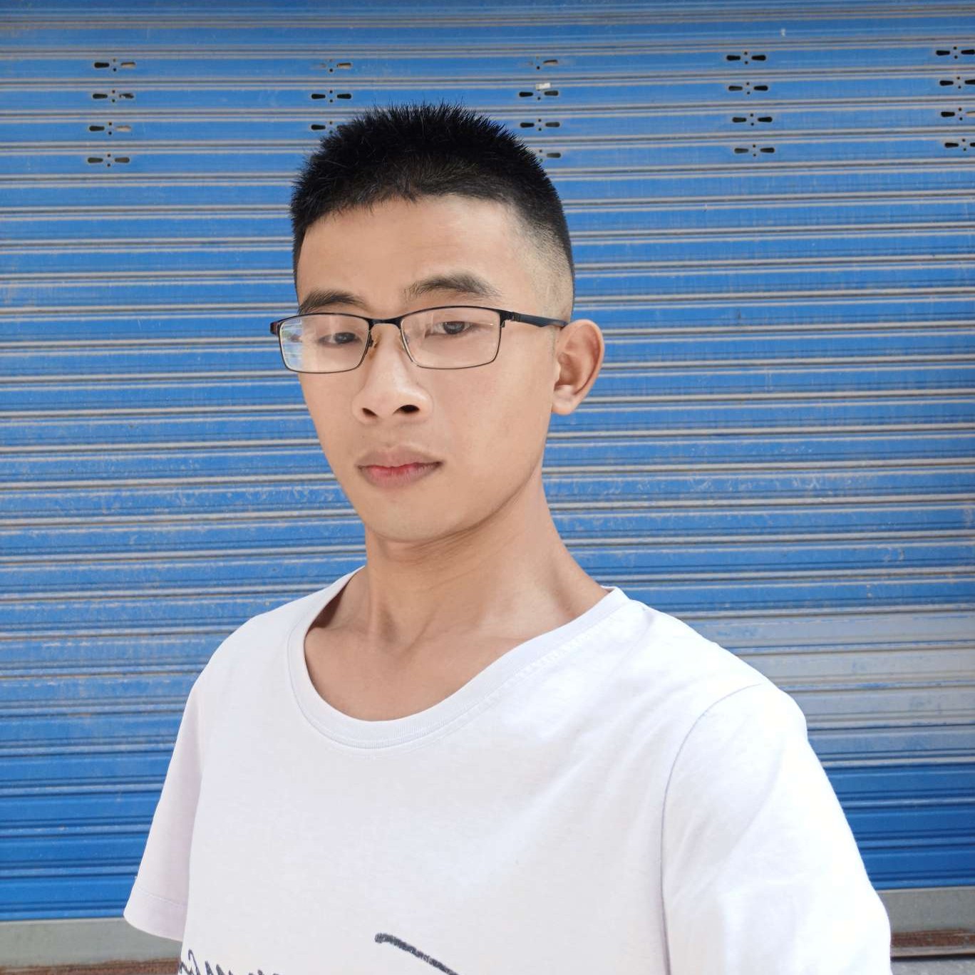 多情拿醉月的照片