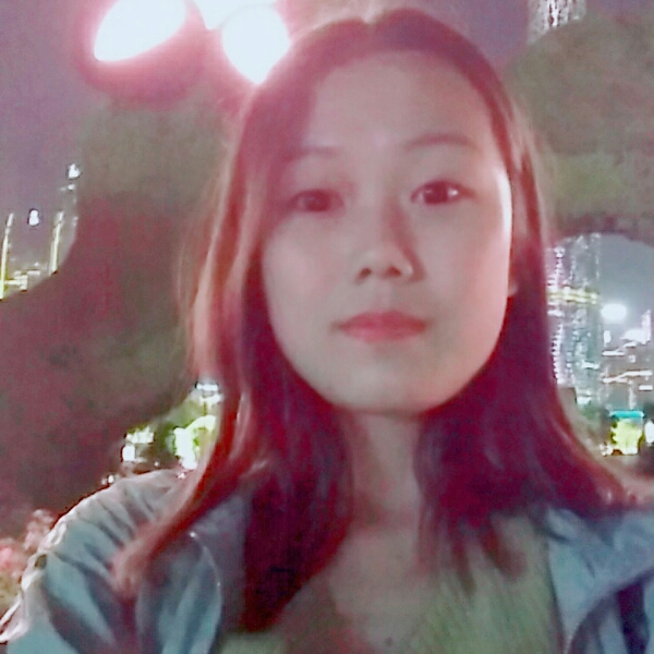绿草有甜美的照片