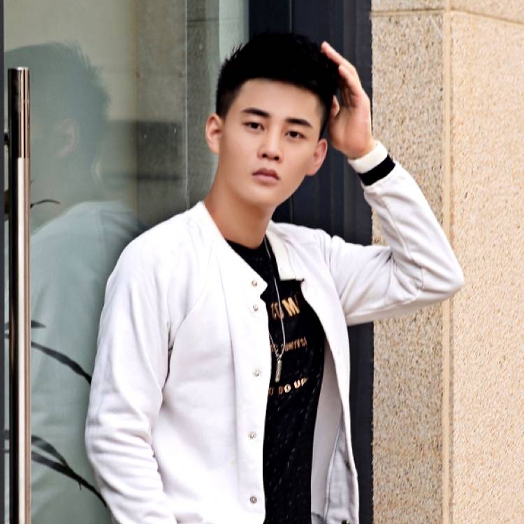 心劫向矫情的照片