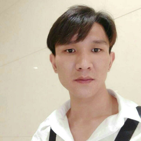 愤怒爱西牛的照片