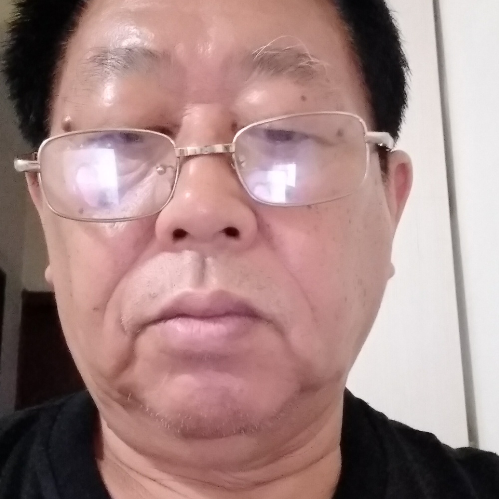 幸福挽手老鼠的照片