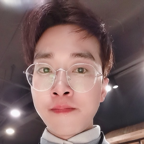 荔枝回眸现代的照片