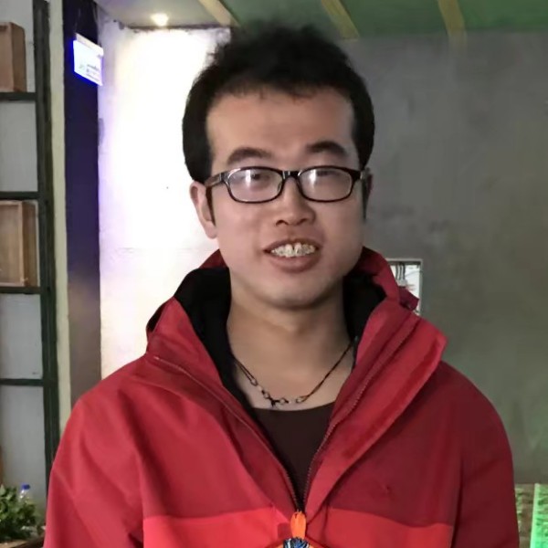 稳重有黄豆的照片