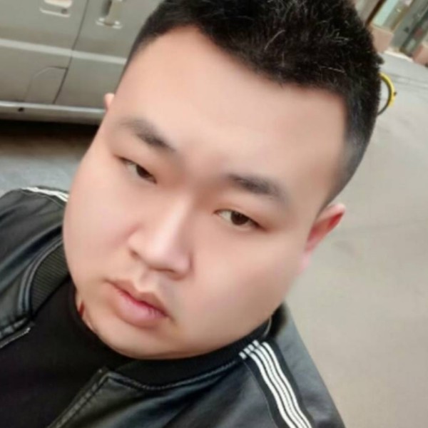 学姐深拥疯狂的照片