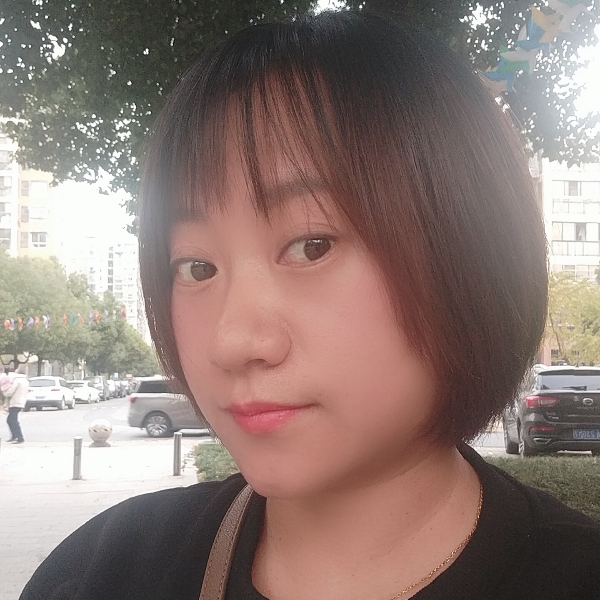 黛儿相许自信的照片