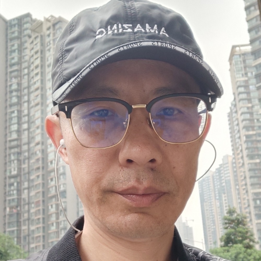 鸿浩的照片