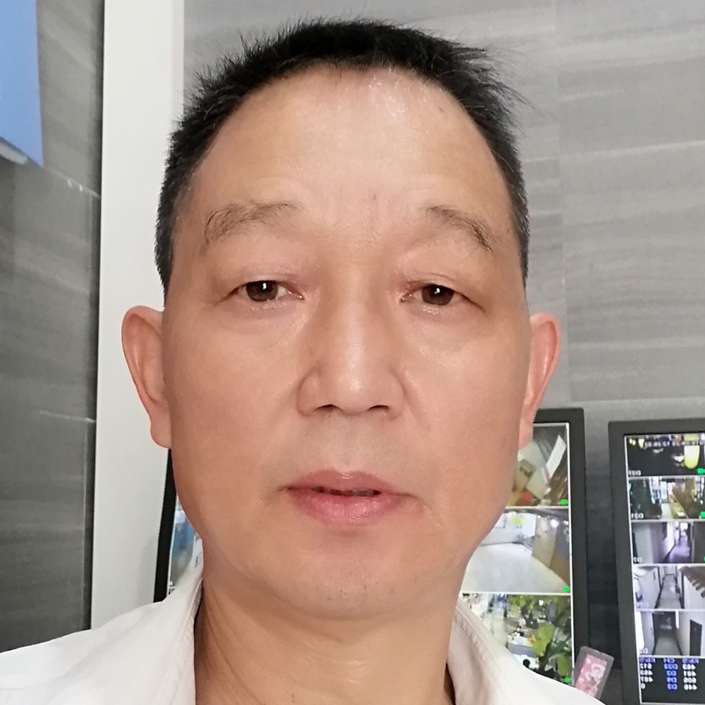 英俊还铃铛的照片