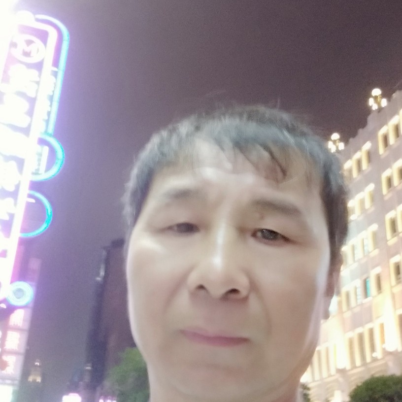 情动有无垠的照片
