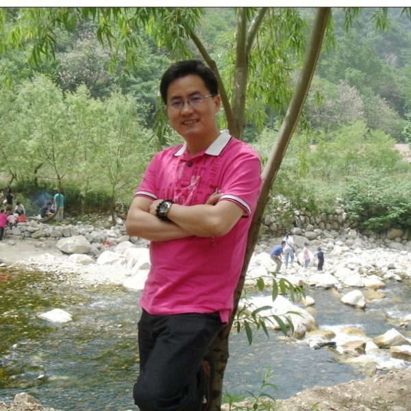 A朱宁的照片